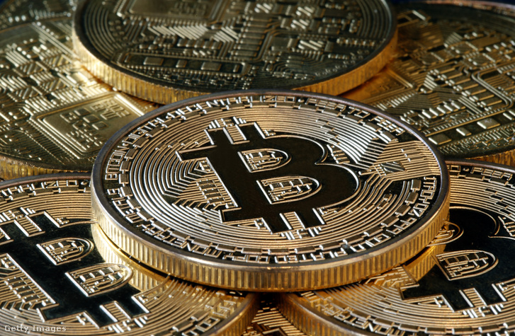 bitcoin férfi fektet be 27 dollárt